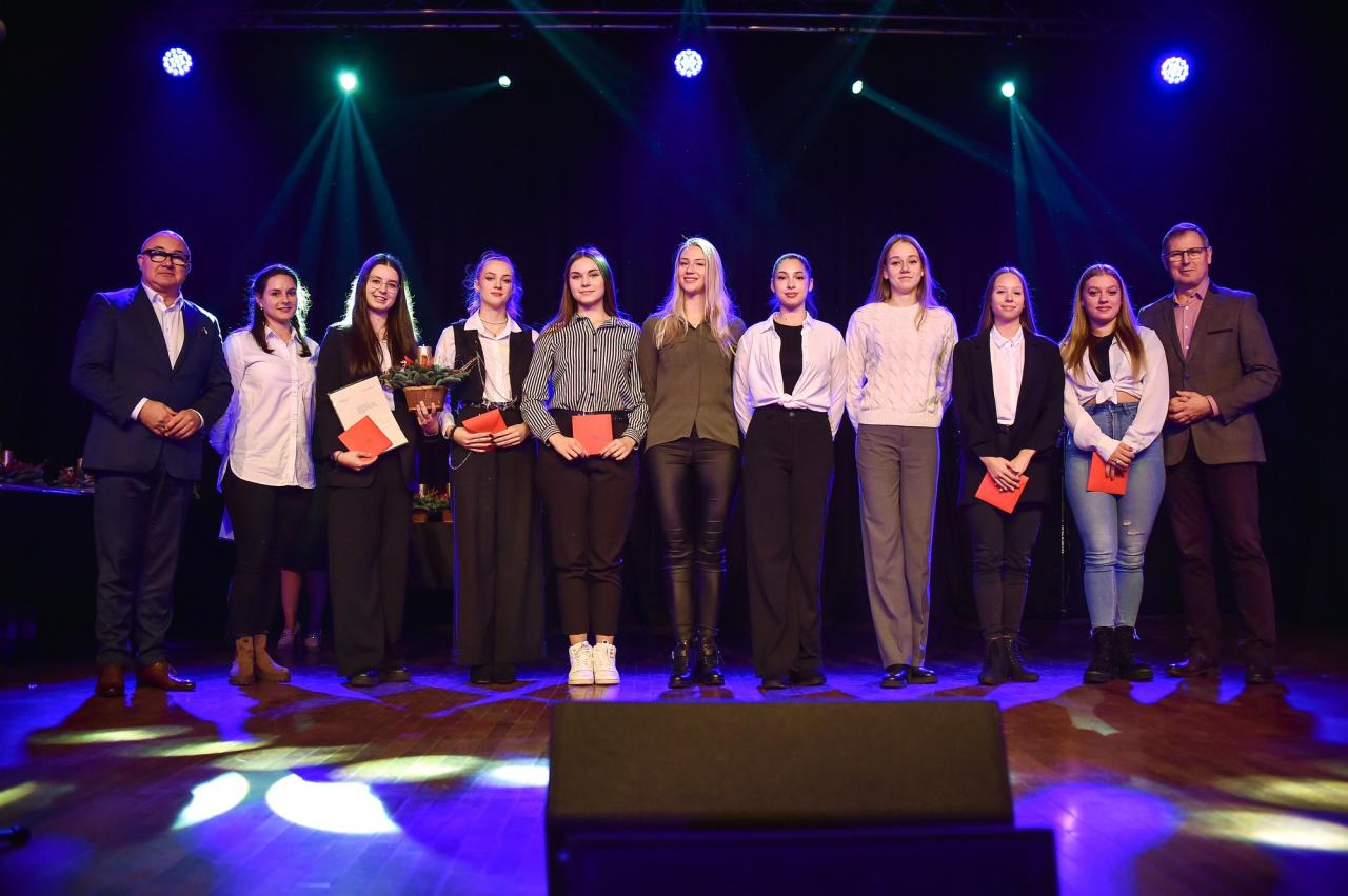 150 młodych sportowców nagrodzonych 8