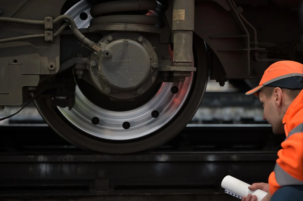 Jak wyglądają kontrole hamulców w pociągach Kolei Śląskich?