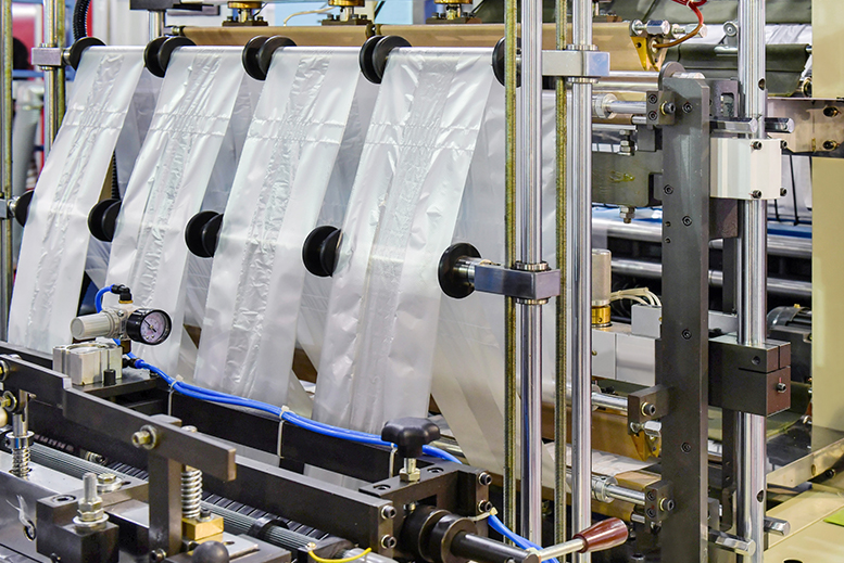 Rodzaje worków foliowych w ofercie – przeznaczenie i właściwości