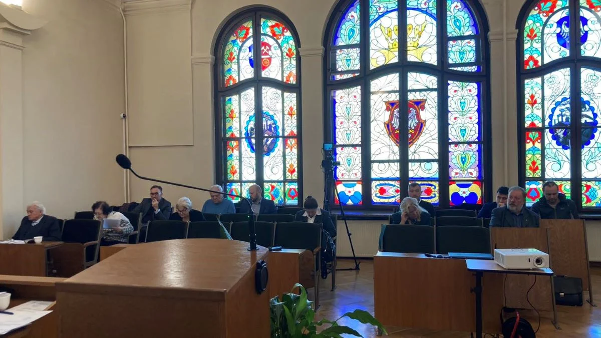 Nowe stawki podatków od nieruchomości i środków transportu. Radni zagłosowali