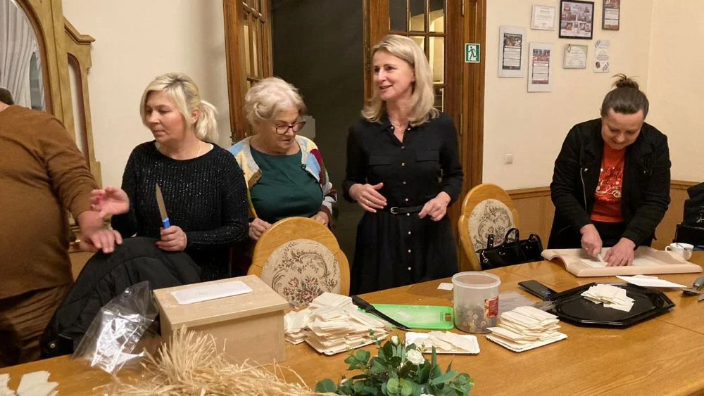 Międzypokoleniowa fabryka świątecznych upominków w Urzędzie Miejskim