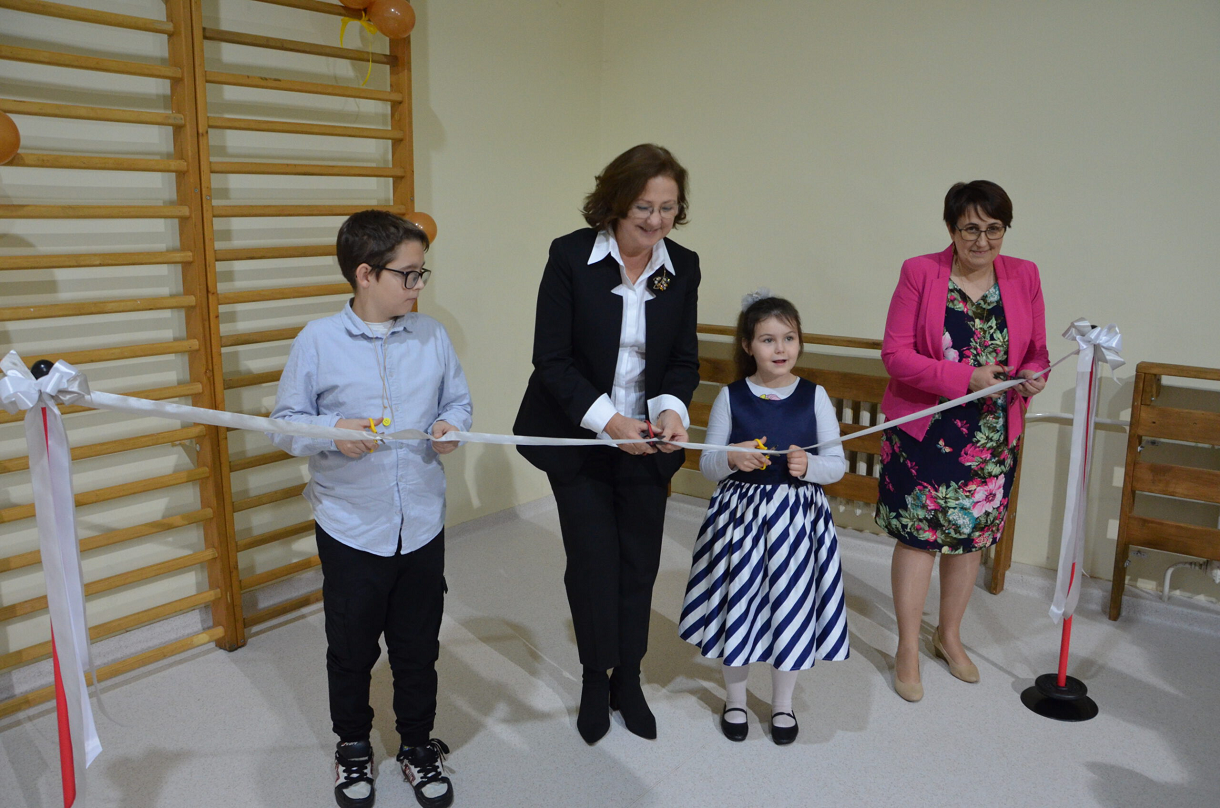 W Szkole Podstawowej Specjalnej nr 40 oddano wyremontowaną salę do gier i zabaw