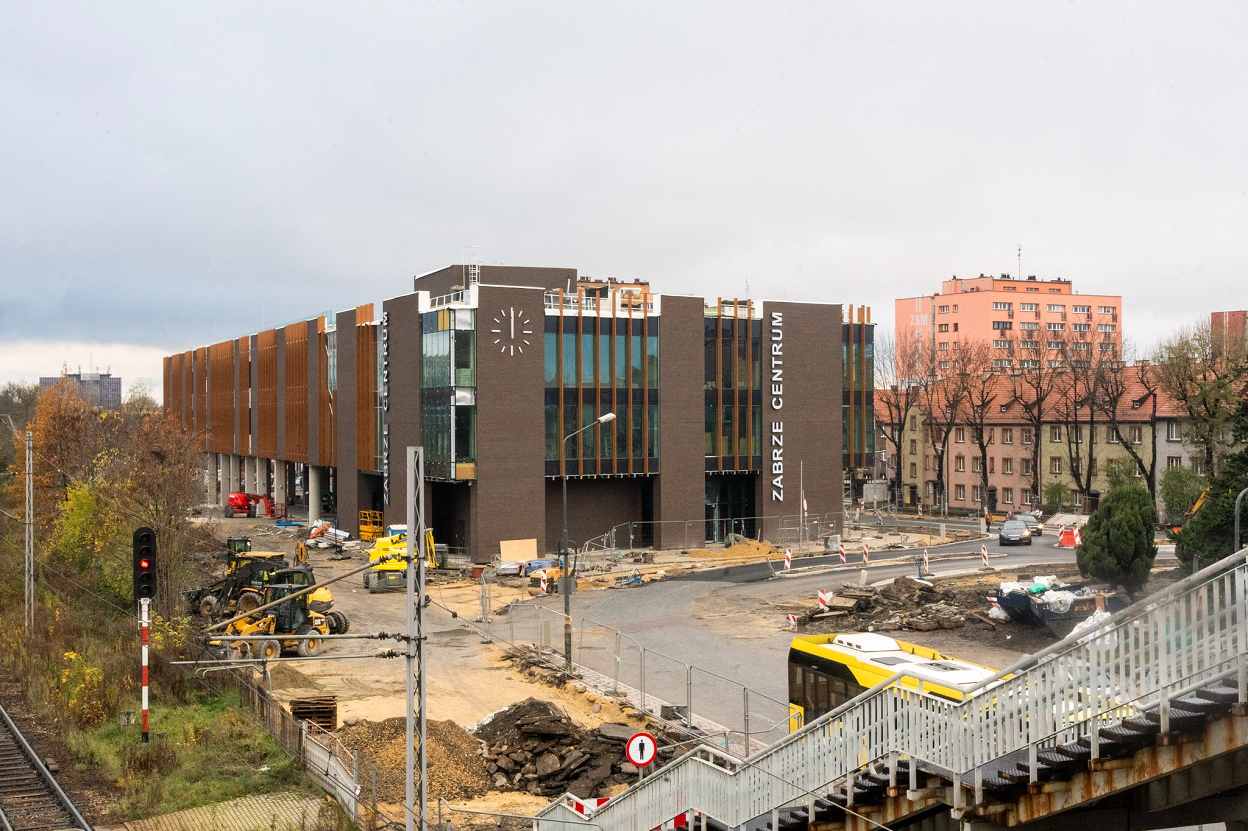 Budowa centrów przesiadkowych na ostatniej prostej. Kiedy będą gotowe? [ZDJĘCIA]