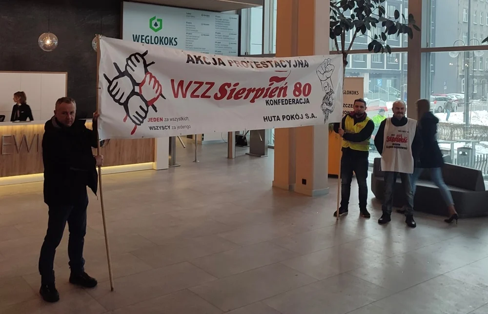 [AKTUALIZACJA] Związkowcy Huty Pokój blokują siedzibę Węglokoksu