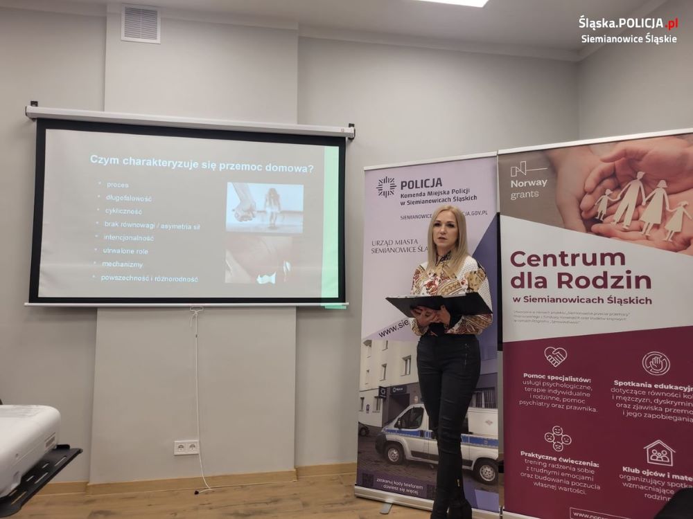 Mówiąc głośno o przemocy. Debata „Stop przemocy - przemoc domowa".