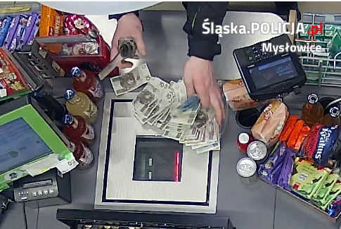 Atak w sklepie przy ul. Różyckiego w Mysłowicach. Poznajesz tego mężczyznę?