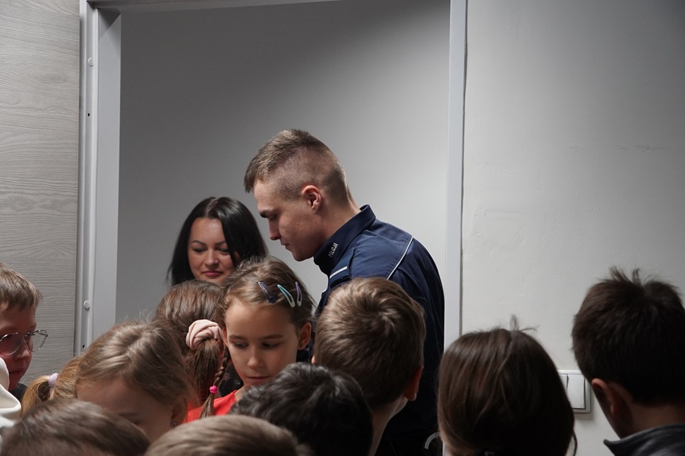 Uczniowie z Orzesza poznają tajemnice policji i biblioteki