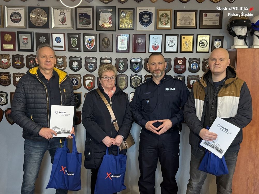 Komendant Miejski Policji w Piekarach Śląskich podziękował za wzorowe postawy