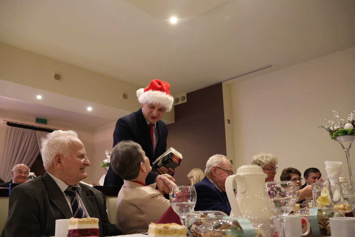 Spotkania opłatkowe Kół Emerytów