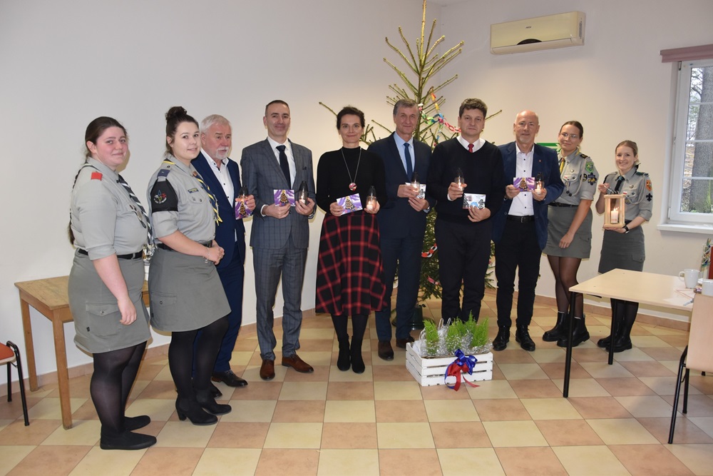 Betlejemskie Światło Pokoju dotarło do powiatu mikołowskiego