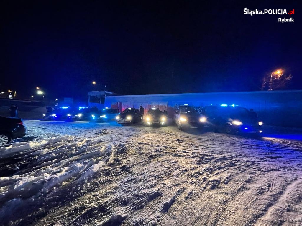 Rybniccy policjanci uczcili pamięć poległych kolegów [WIDEO]