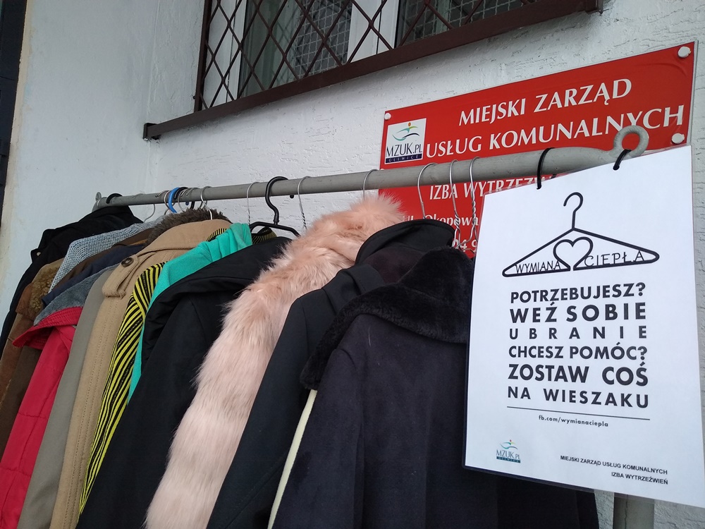 Podziel się ciepłem! W Gliwicach stanął wieszak ciepła