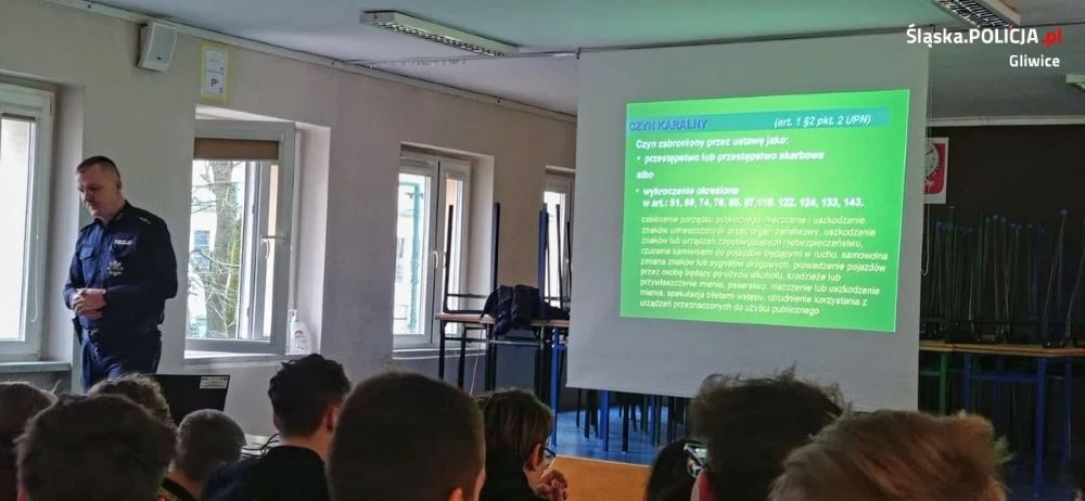 Ten problem narasta! Młodzież rani, młodzież cierpi