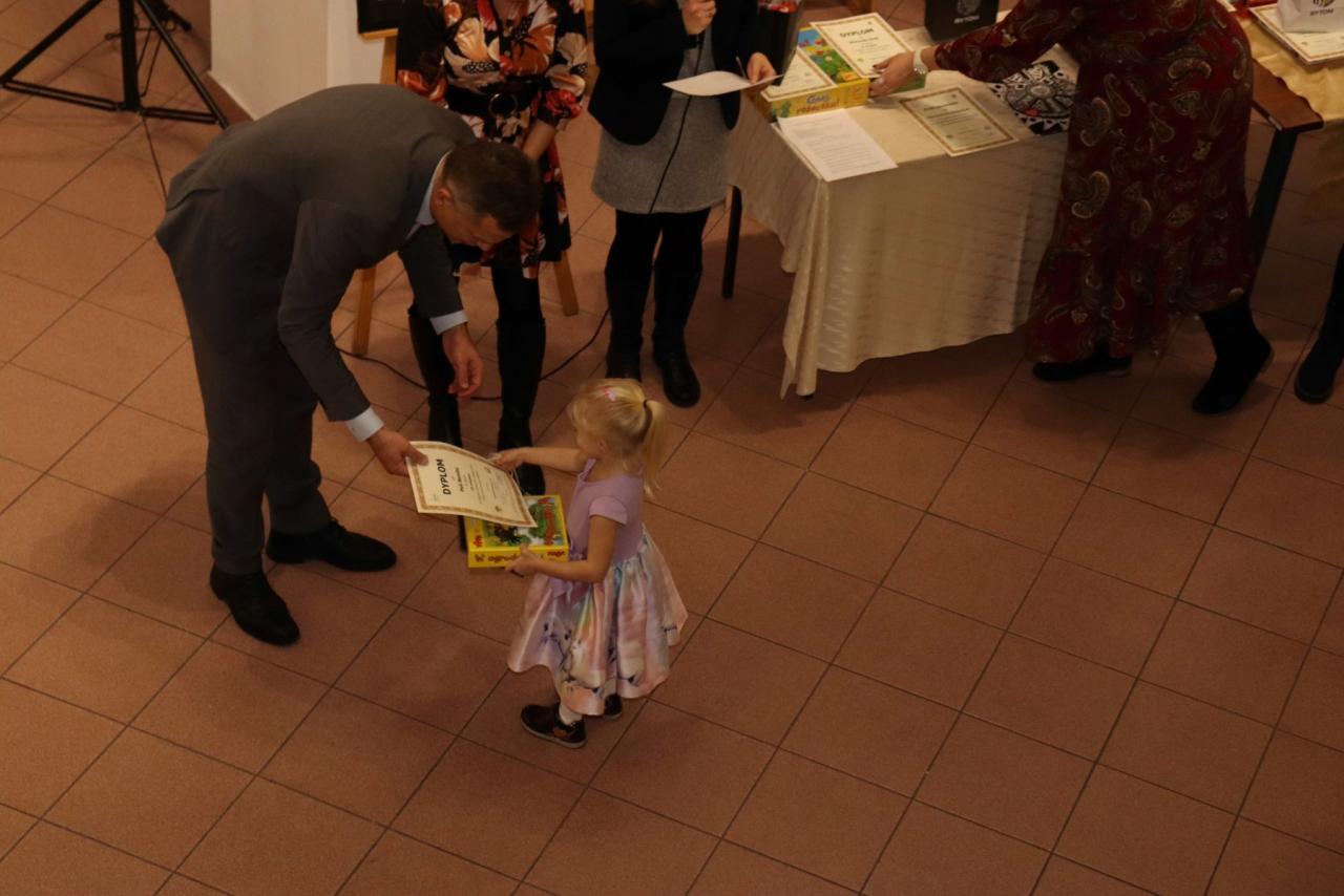 Siła pozytywnych emocji w rysunkach dzieci 16