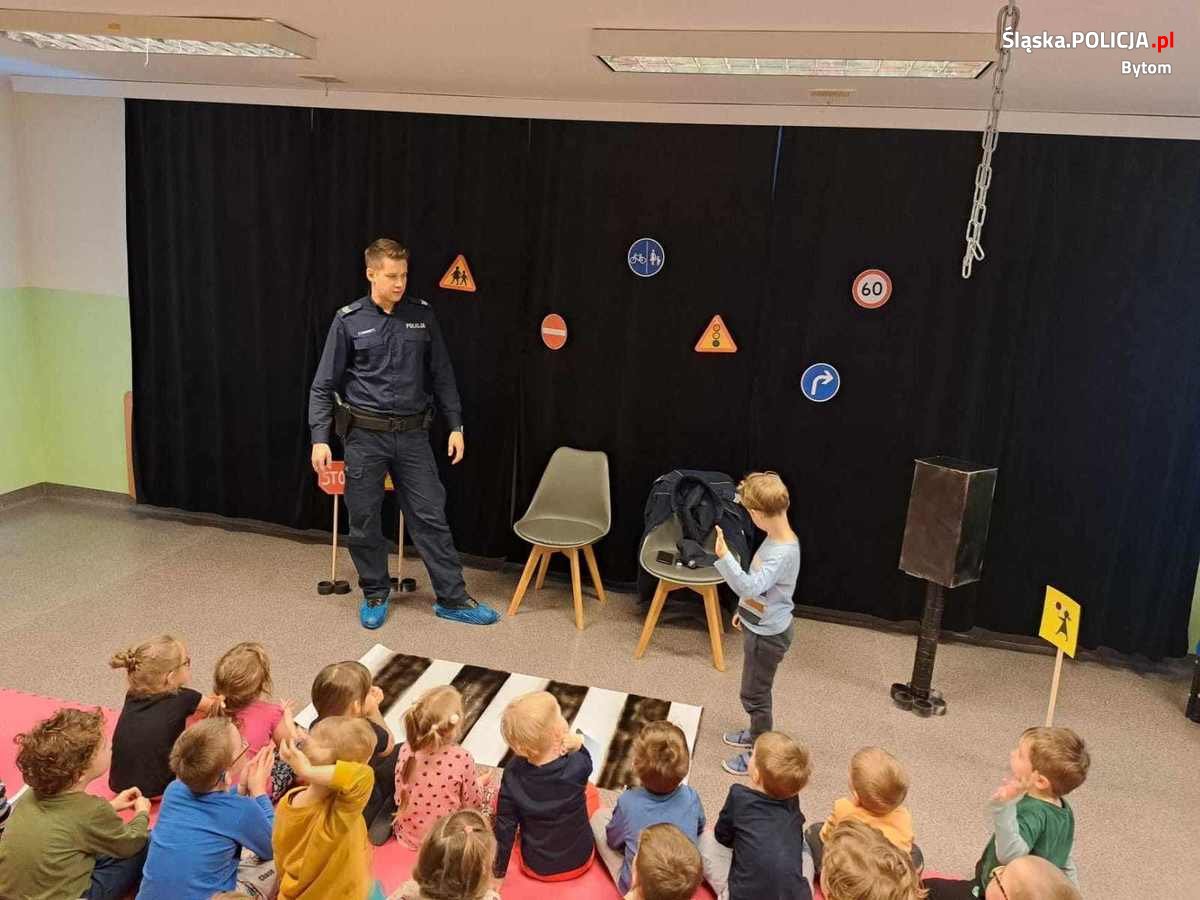 Dzielnicowy z wizytą u najmłodszych!