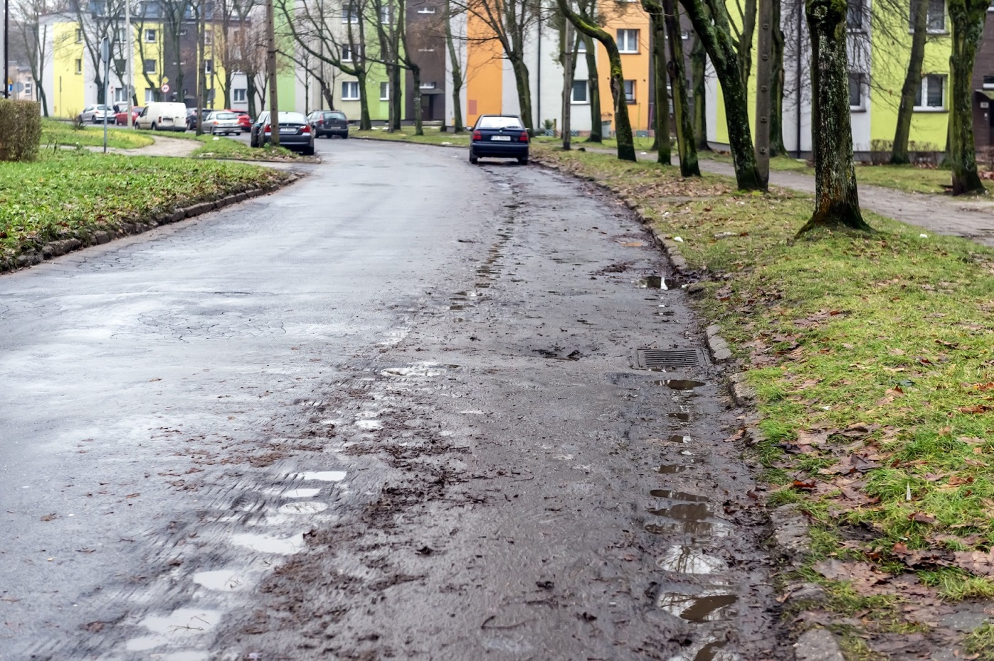 Rusza przebudowa ulicy Tysiąclecia w Stroszku. Na początek budowa kanalizacji sanitarnej