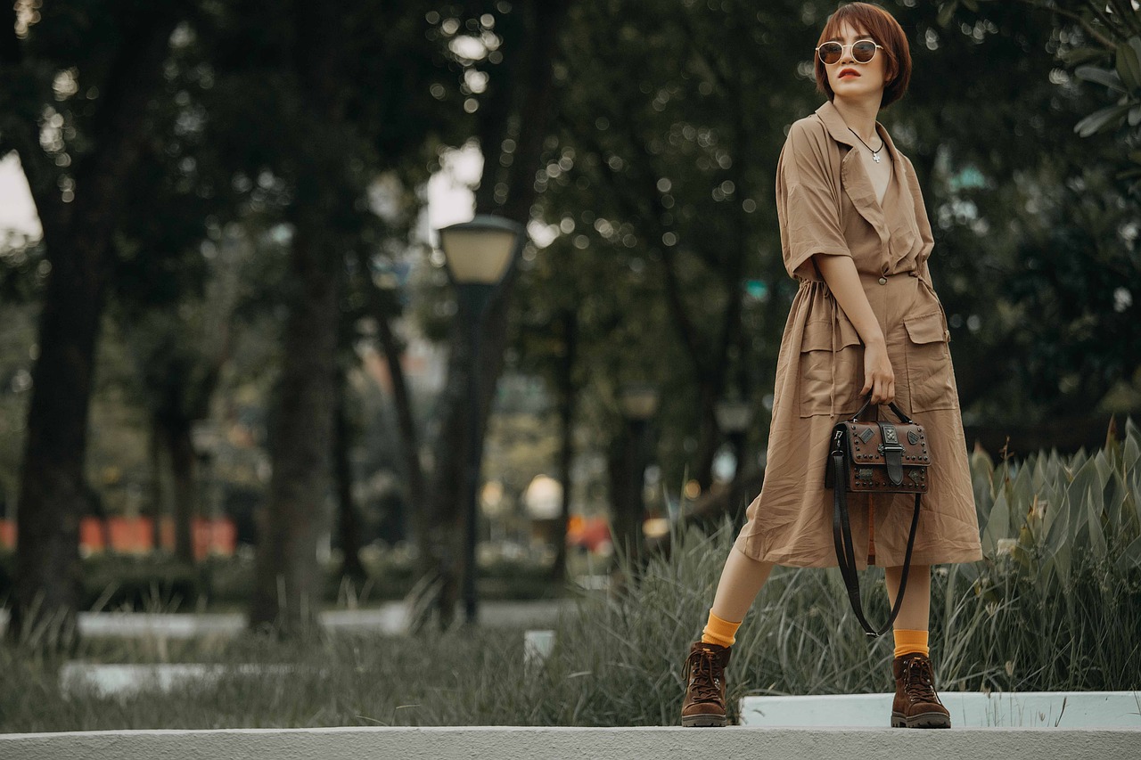 Jesienne outfity dla kobiet – na co postawić w tym roku?