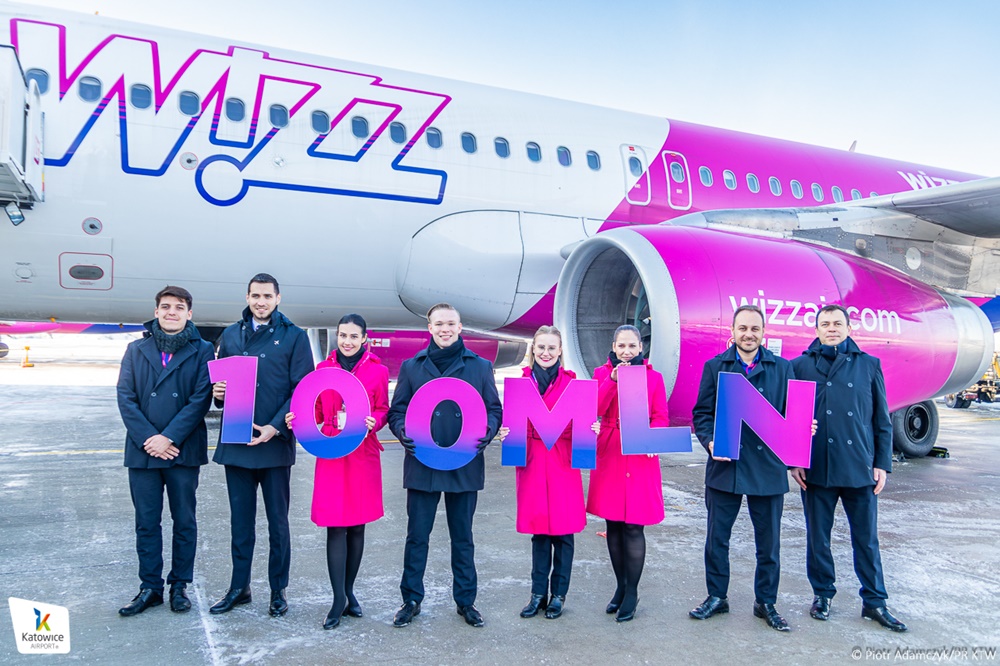 Stumilionowy pasażer linii Wizz Air w Polsce na locie z Katowic
