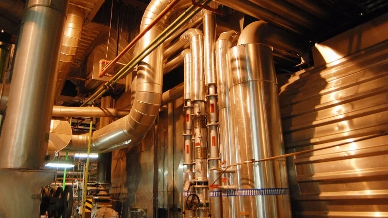 Ciepło sieciowe czy piecyk gazowy – co wybrać?