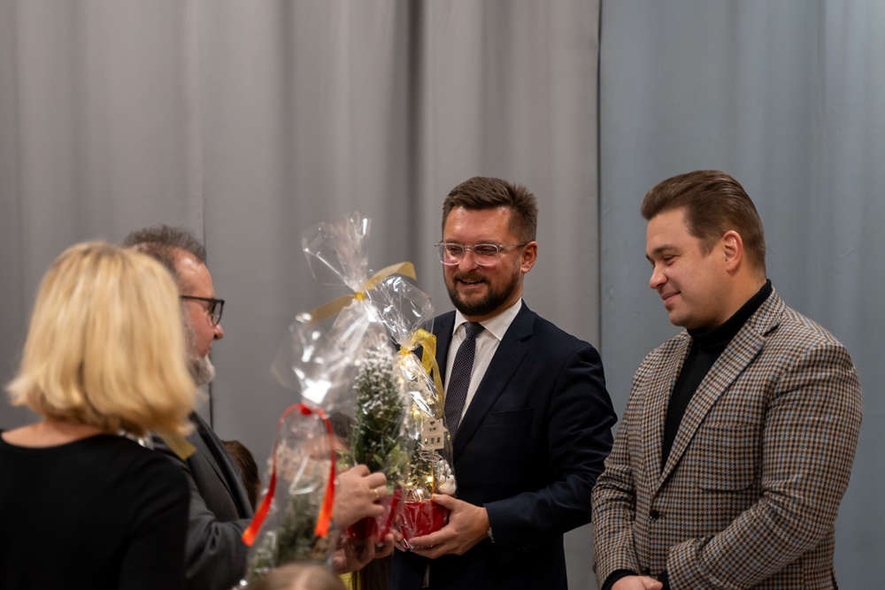 Spotkanie mikołajkowe w ramach akcji charytatywnej "BCC Dzieciom" w Katowicach