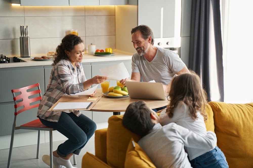 Jak osiągnąć równowagę między pracą, życiem rodzinnym i studiami?