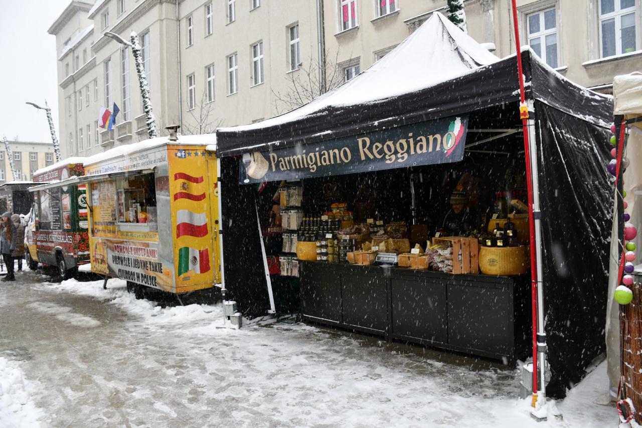Ulicami Chorzowa przeszła Śląska Parada Mikołajów! / fot. Jacek D. Knapik 7