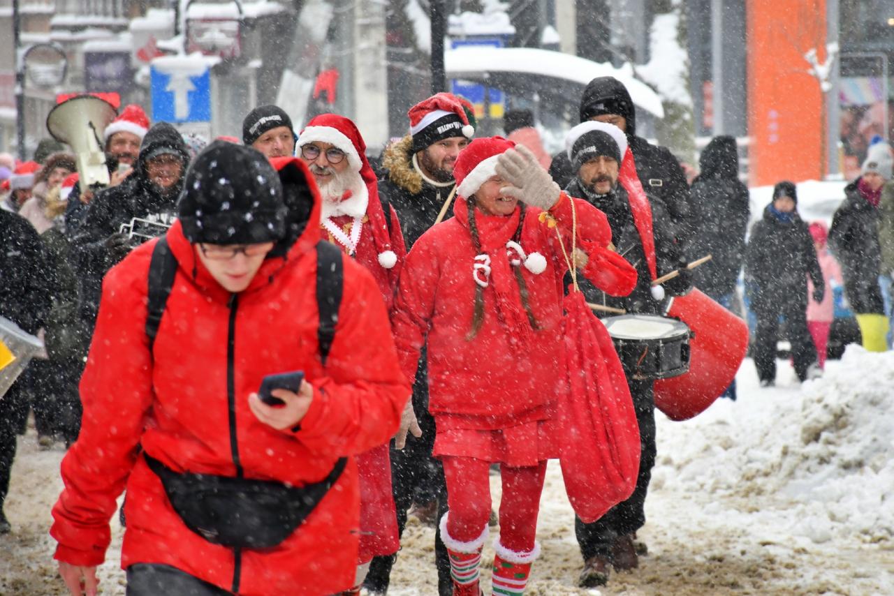 Ulicami Chorzowa przeszła Śląska Parada Mikołajów! / fot. Jacek D. Knapik 44