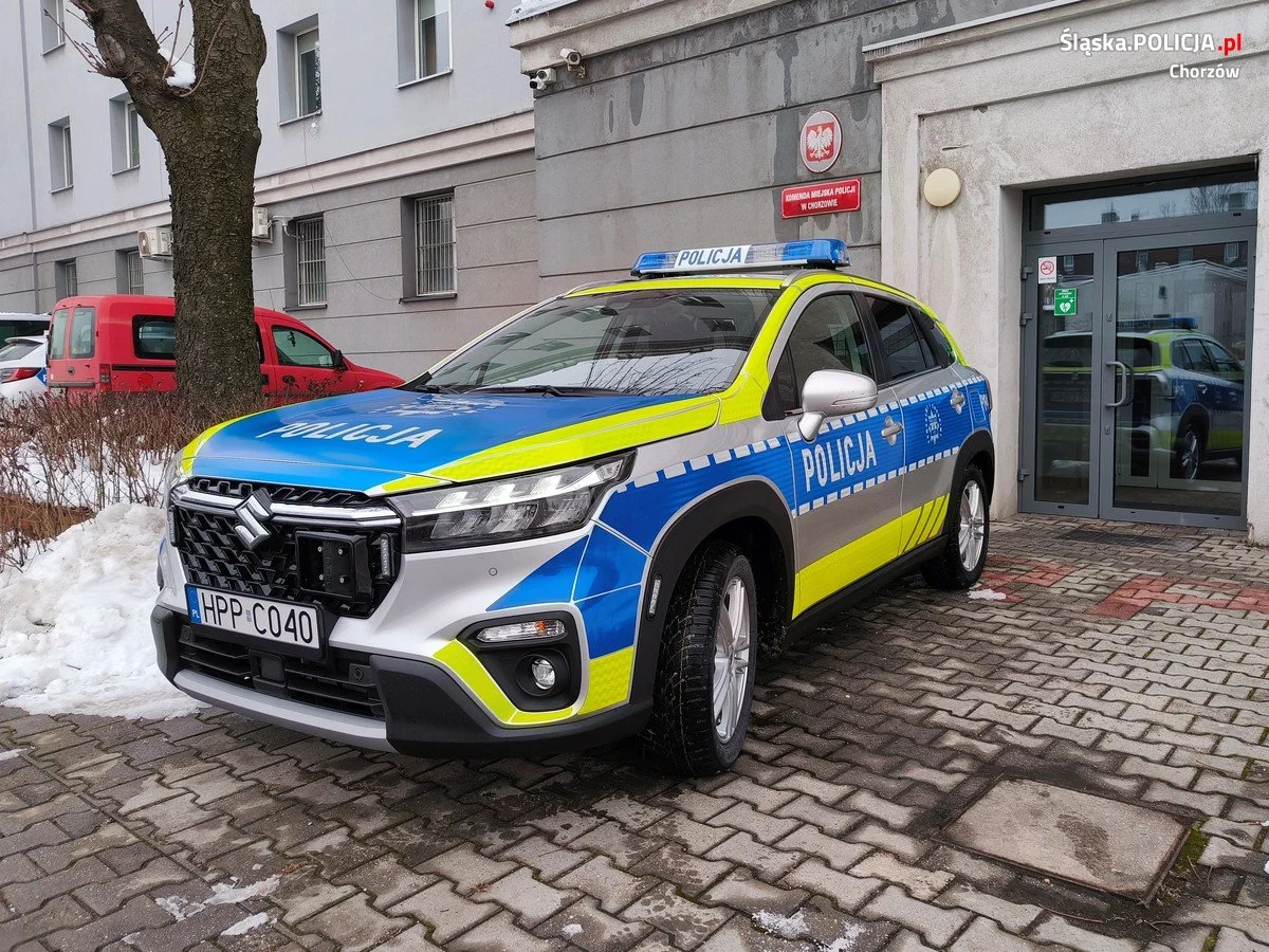 Nowy radiowóz dla chorzowskiej drogówki