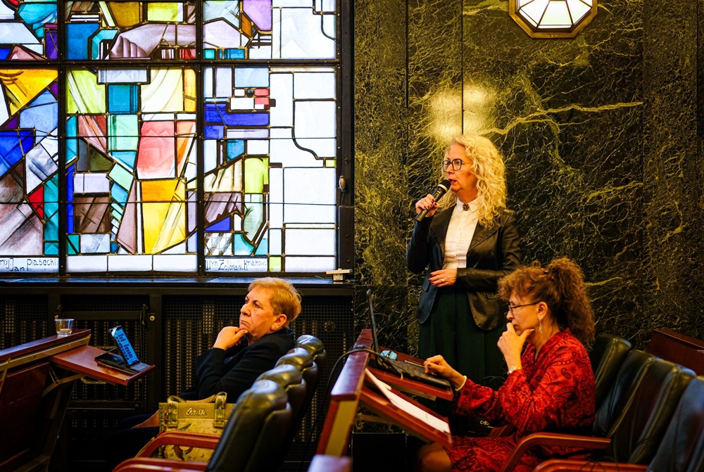 Betlejemskie Światełko Pokoju na Sesji Rady Miasta Chorzów. Ustalono budżet na 2024 Rok