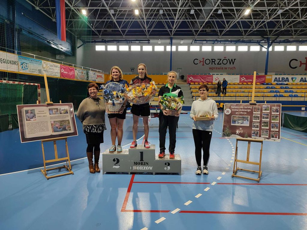 Świąteczny Turniej Tenisa Stołowego w Chorzowie za nami. Sprawdź wyniki!