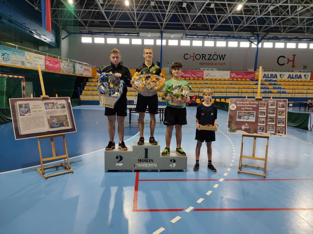 Świąteczny Turniej Tenisa Stołowego w Chorzowie za nami. Sprawdź wyniki!