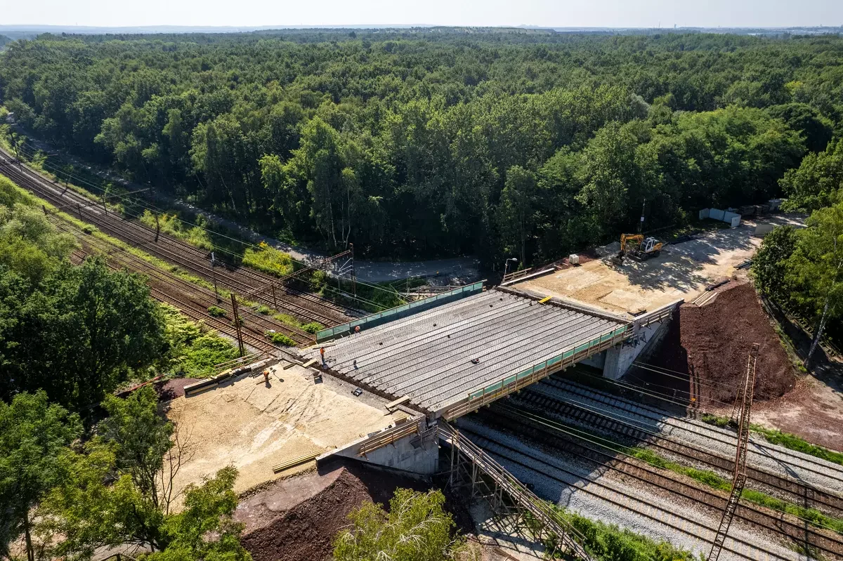 Kiedy przejedziemy z Zabrza do Sośnicy? Nowy termin zakończenia przebudowy wiaduktu