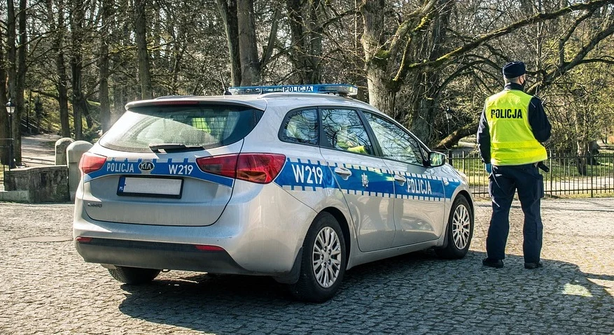 Naruszenie nietykalności. Sprawdź kiedy wkracza policja i prokurator