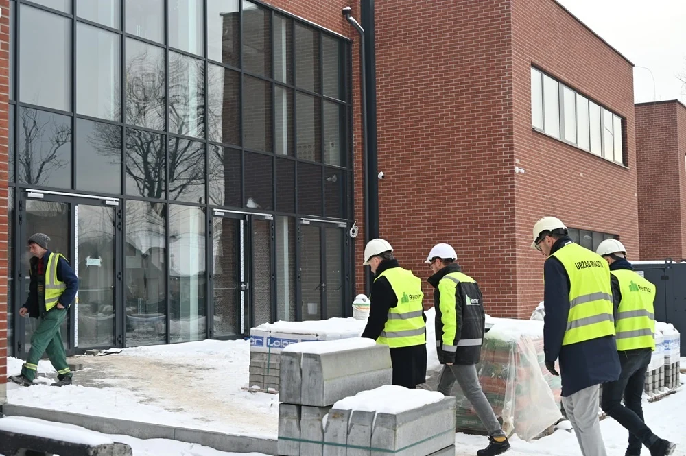 Szkody górnicze znowu utrudniają budowę nowej siedziby Szkoły Podstawowej nr 17