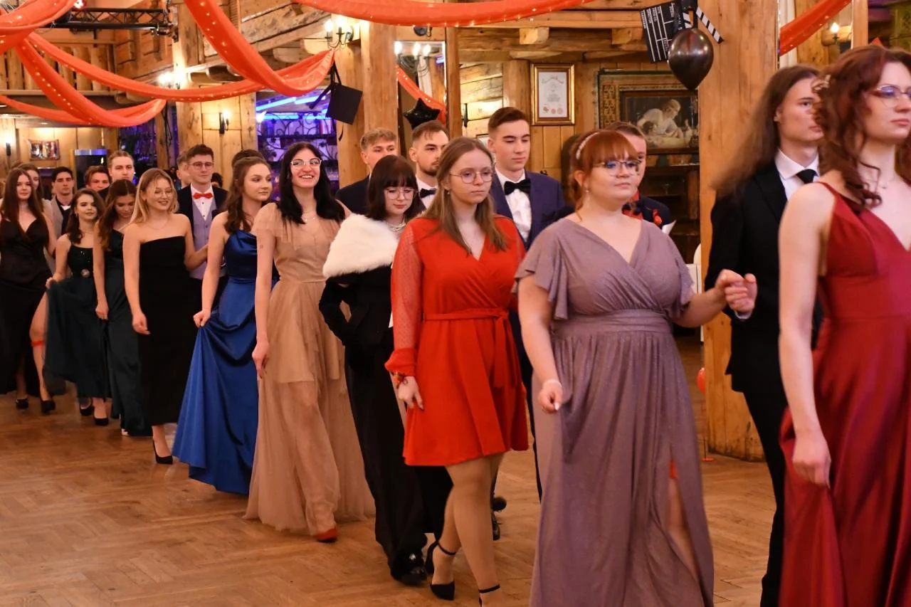 Studniówka uczniów "Kopernika" 13