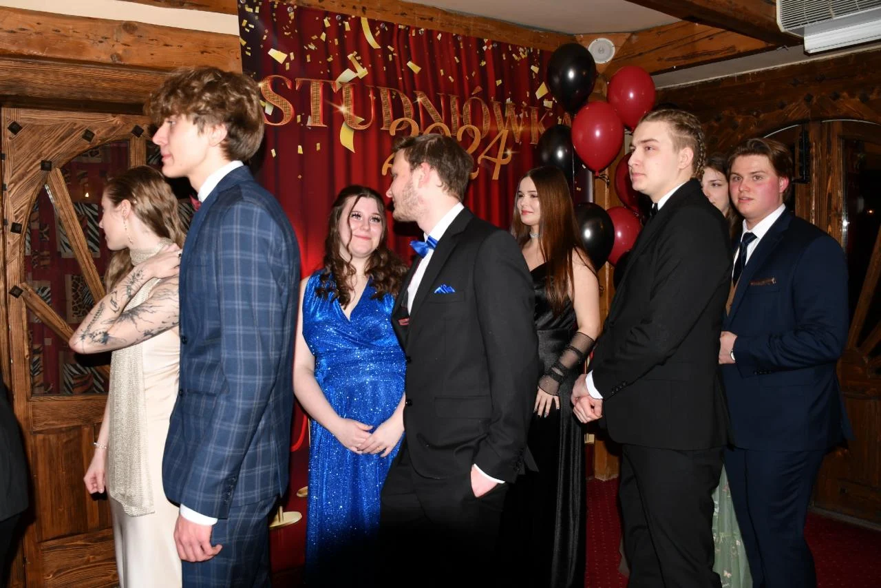 Studniówka uczniów "Kopernika" 37