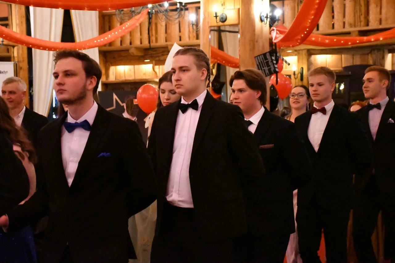 Studniówka uczniów "Kopernika" 42