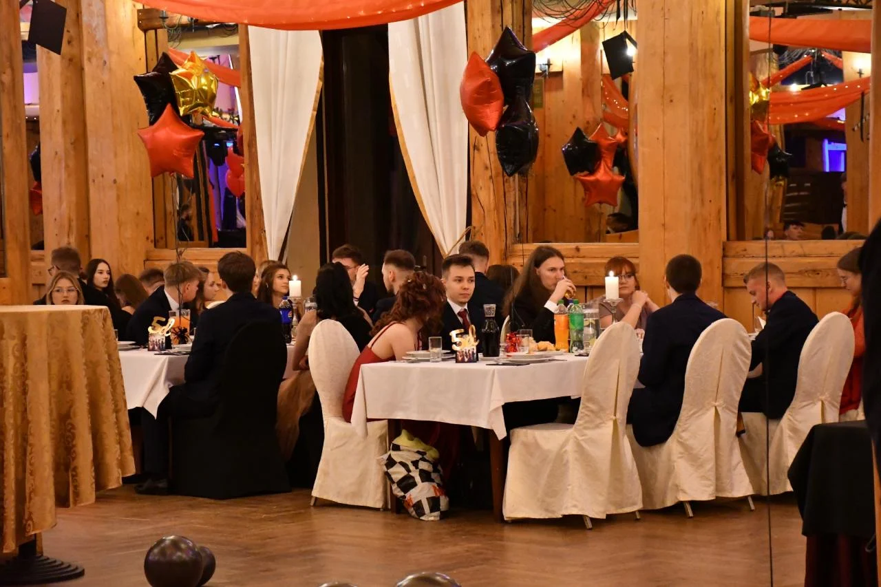 Studniówka uczniów "Kopernika" 47