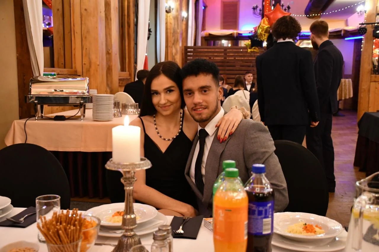 Studniówka uczniów "Kopernika" 48