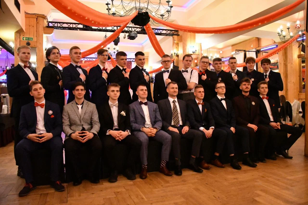 Studniówka uczniów "Kopernika" 71