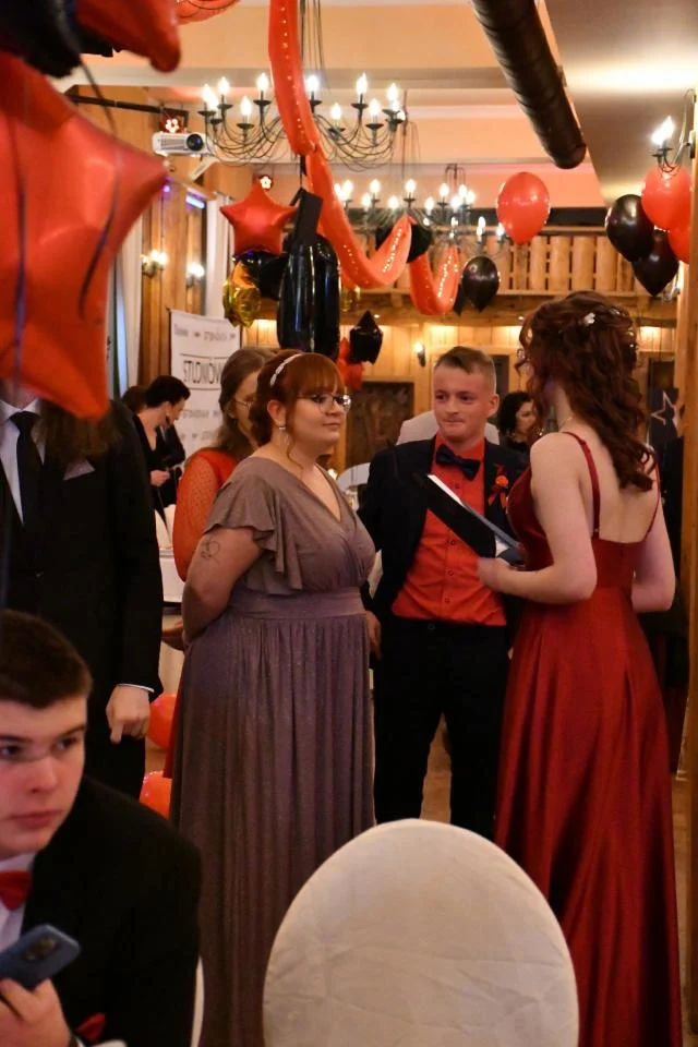 Studniówka uczniów "Kopernika" 75