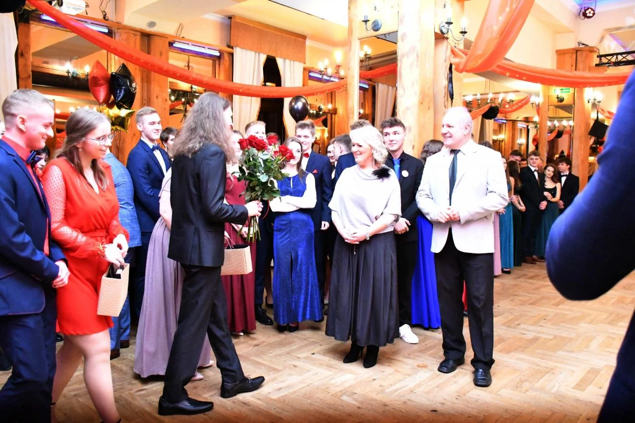 Studniówka uczniów "Kopernika" 95