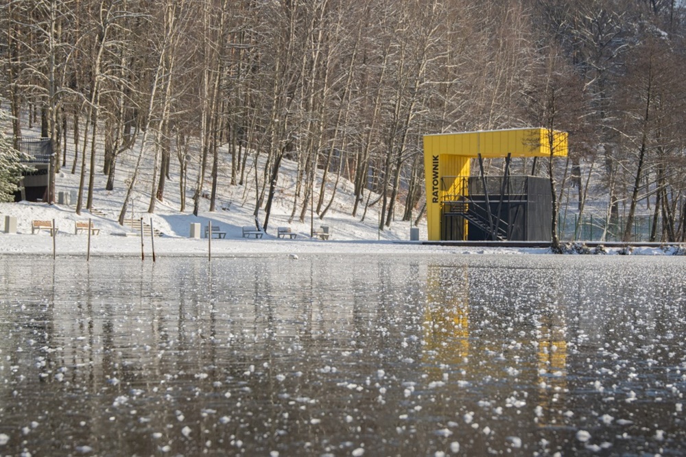 "Pomaganie przez morsowanie" na wodzisławskim Balatonie