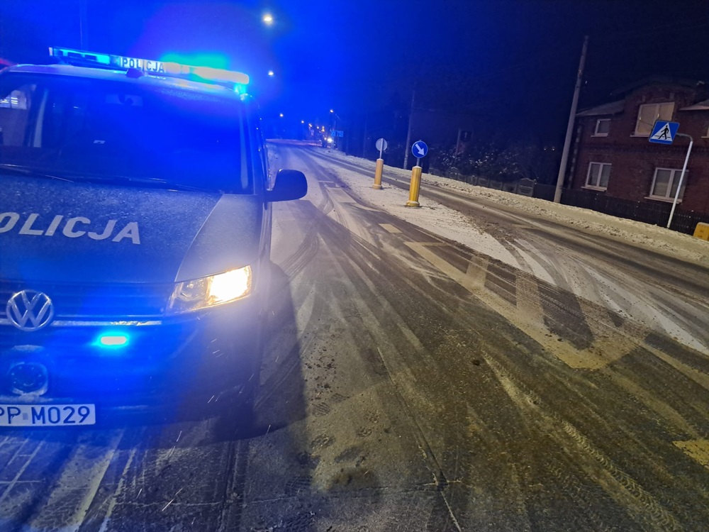 Samochód potrącił 14-latkę na “pasach” przy ulicy Żorskiej