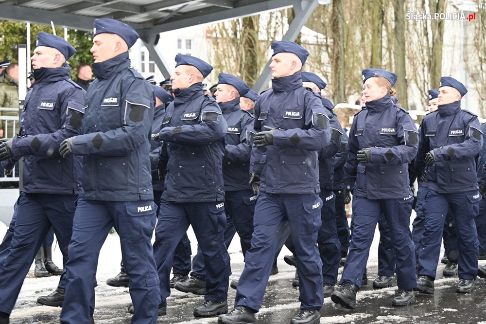 Nowi policjanci złożyli rotę ślubowania