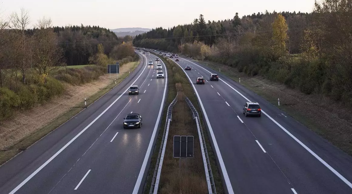 Autostrada A4 pod specjalnym nadzorem. Akcja "Bezpieczna odległość"