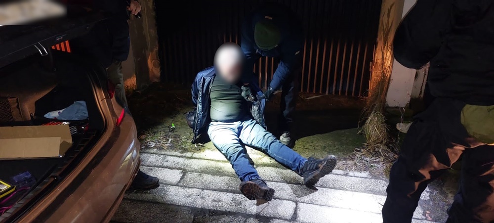 Katowiccy policjanci zatrzymali paserów w skradzionym BMW