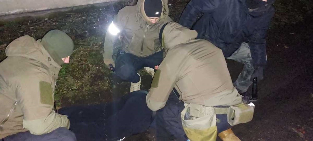 Katowiccy policjanci zatrzymali paserów w skradzionym BMW