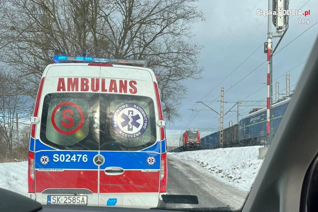 Policjanci z Żor uratowali mężczyznę przed wychłodzeniem