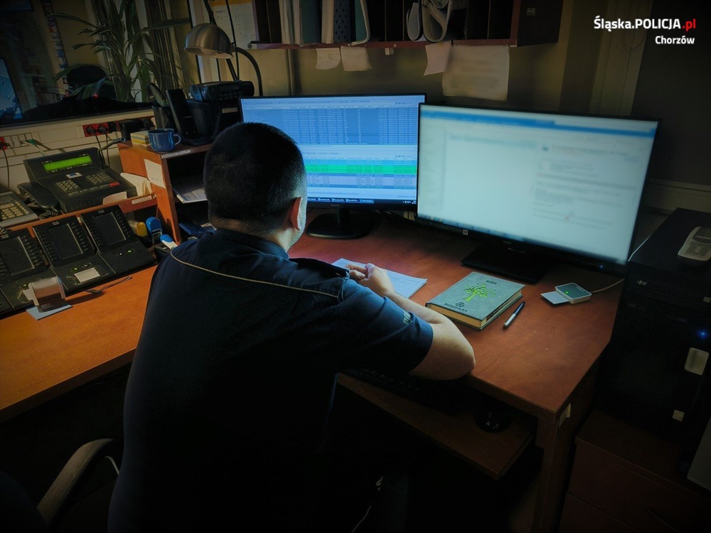 Chorzowski policjant zatrzymał nietrzeźwą kobietę po służbie!